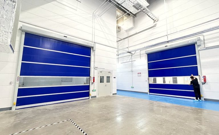 提升車間環(huán)境質(zhì)量——快速卷簾門在凈化車間中的應(yīng)用縮略圖 提升車間環(huán)境質(zhì)量——快速卷簾門在凈化車間中的應(yīng)用縮略圖