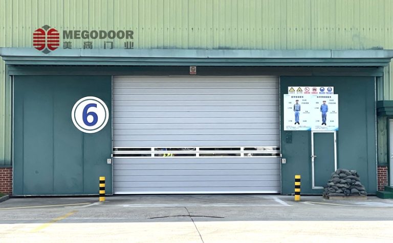 浦項(xiàng)制鐵安裝抗風(fēng)硬質(zhì)快速卷簾門縮略圖 浦項(xiàng)制鐵安裝抗風(fēng)硬質(zhì)快速卷簾門縮略圖